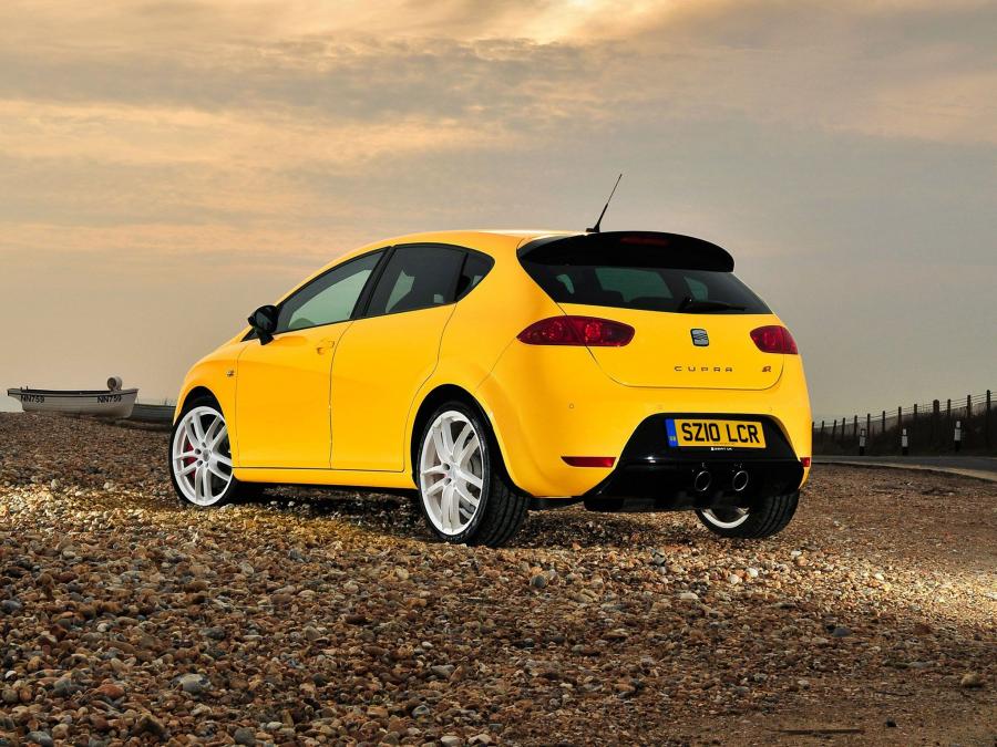 Seat Leon Cupra R 2010 года  (UK) (фото 5 из 12)